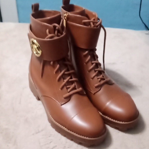 Mk boots - Picture 1 of 4